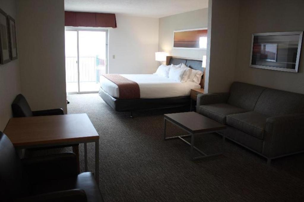 Holiday Inn Express Munising-Lakeview Hotel By Ihg Zewnętrze zdjęcie