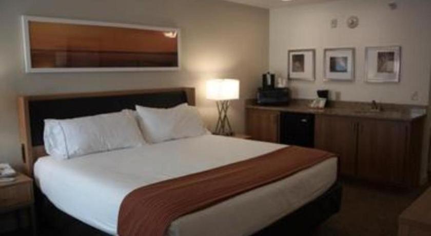 Holiday Inn Express Munising-Lakeview Hotel By Ihg Zewnętrze zdjęcie