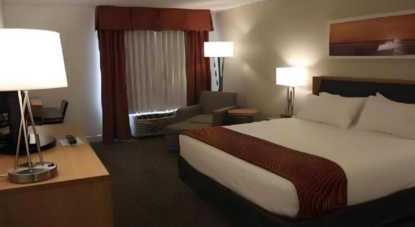 Holiday Inn Express Munising-Lakeview Hotel By Ihg Zewnętrze zdjęcie