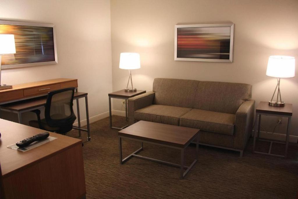 Holiday Inn Express Munising-Lakeview Hotel By Ihg Zewnętrze zdjęcie